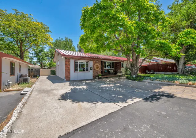 Photo 3 of Single family home for sale at 80 Strawberry Ln, Reno, NV 89509 | MLS# 250052269 | Listing updated on 2025-08-22