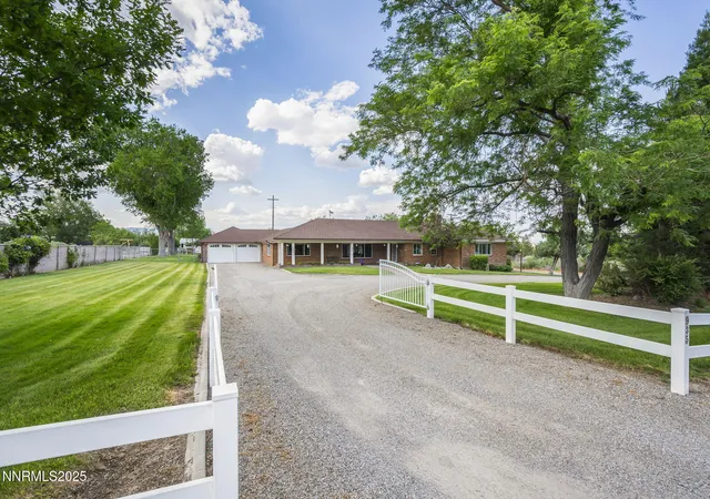 Photo 1 of Single family home for sale at 935 Foothill Rd, Reno, NV 89511 | MLS# 250052304 | Listing updated on 2025-10-01