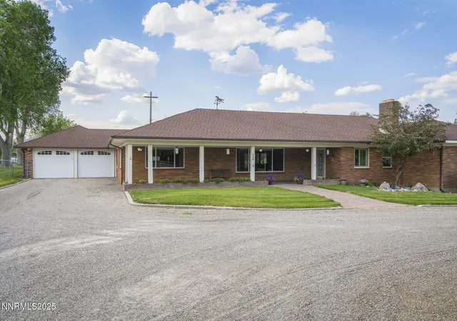 Photo 3 of Single family home for sale at 935 Foothill Rd, Reno, NV 89511 | MLS# 250052304 | Listing updated on 2025-10-01