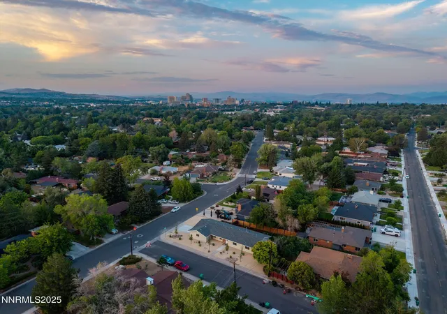 Photo 3 of Single family home for sale at 700 Ferris Ln, Reno, NV 89509 | MLS# 250052786 | Listing updated on 2025-09-22