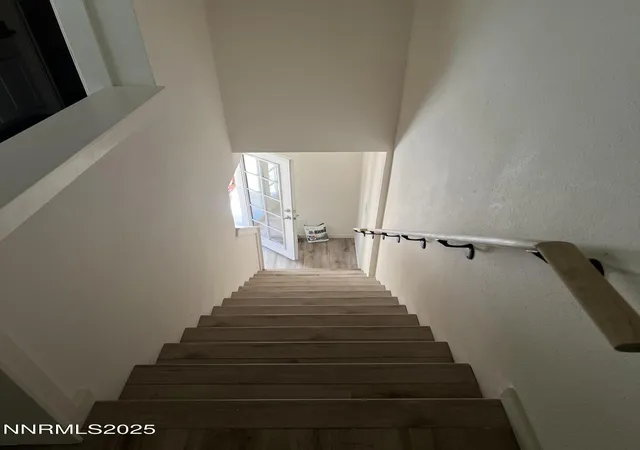 Listing Photo 5 - Condo for sale in building located at 385 Smithridge Park, Reno, NV 89502 - Unit #3UT4LT