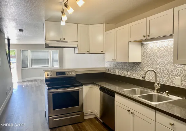 3rd image of 922 Plumas St, Reno, NV 89509 | MLS# 250053031