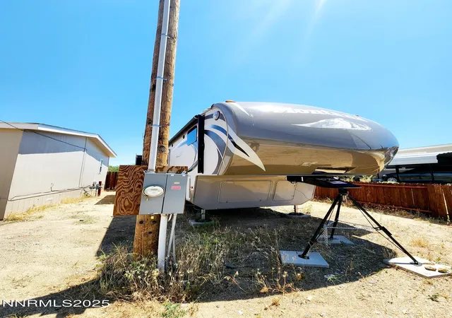 Photo 4 of Manufactured home for sale at 260 Westbrook Ln, Reno, NV 89506 | MLS# 250053015 | Listing updated on 2025-08-14