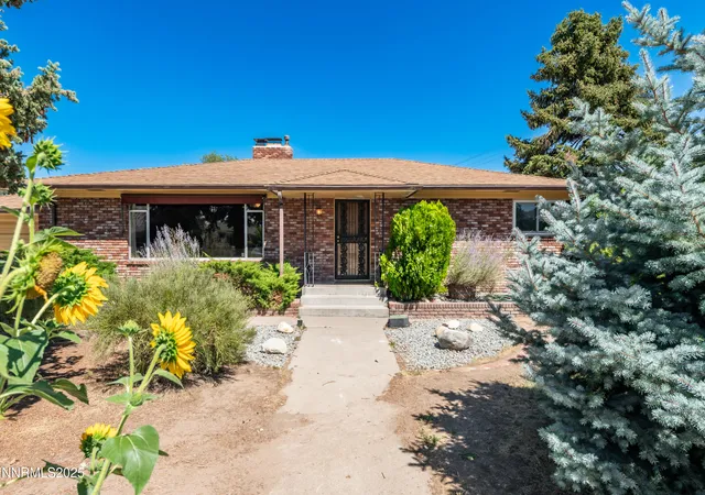 Photo 1 of Single family home for sale at 1890 Palisade Dr, Reno, NV 89509 | MLS# 250053138 | Listing updated on 2025-10-02
