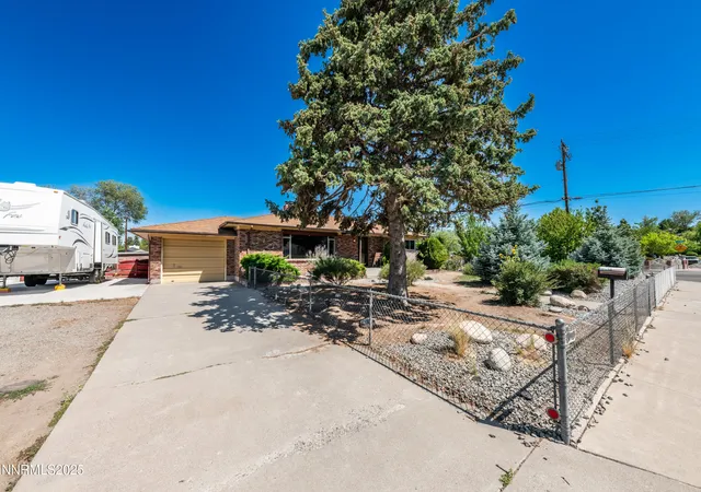 Photo 3 of Single family home for sale at 1890 Palisade Dr, Reno, NV 89509 | MLS# 250053138 | Listing updated on 2025-10-02