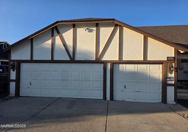 Photo 3 of Single family home for sale at 1475 Golddust Dr, Sparks, NV 89436 | MLS# 250053239 | Listing updated on 2025-10-18