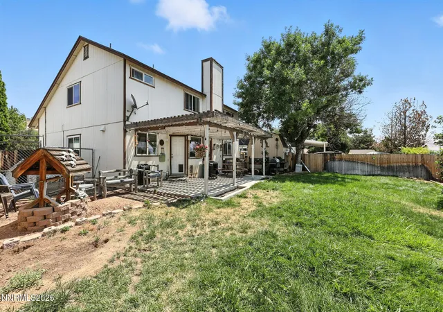 Photo 3 of Single family home for sale at 1475 Golddust Dr, Sparks, NV 89436 | MLS# 250053239 | Listing updated on 2025-10-18
