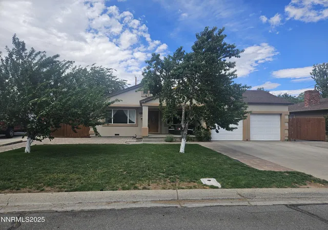 Photo 3 of Single family home for sale at 1195 Curti Dr, Reno, NV 89502 | MLS# 250053403 | Listing updated on 2025-08-26