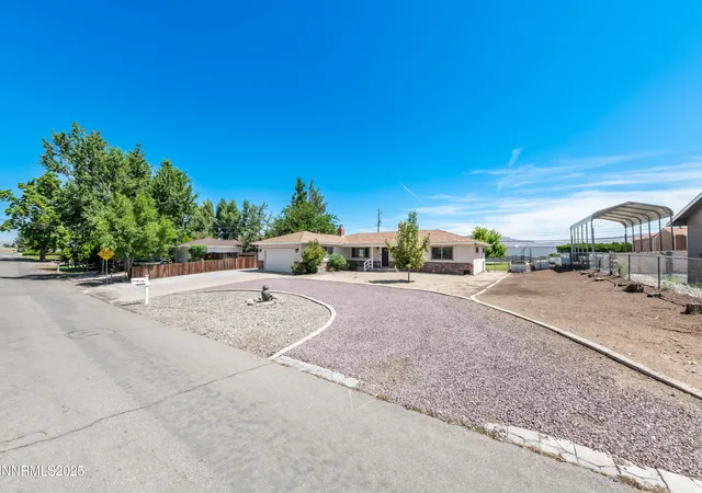 Photo 2 of Single family home for sale at 11095 Broken Hl Rd, Reno, NV 89511 | MLS# 250053905 | Listing updated on 2025-10-01