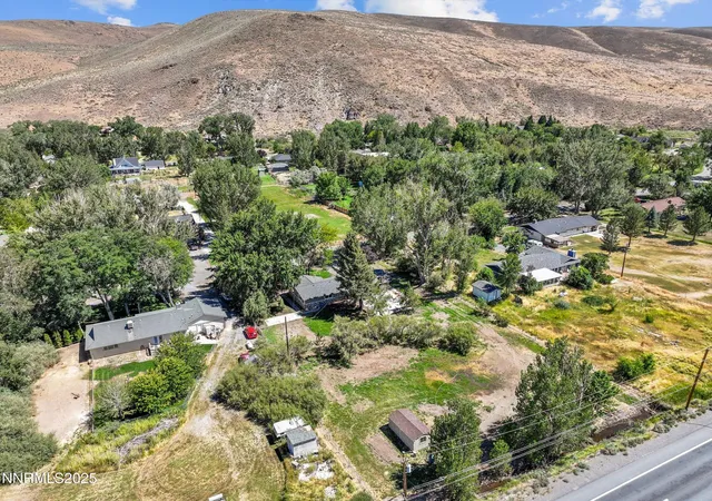 36th image of 22855 Carriage Dr, Reno, NV 89521 | MLS# 250054218