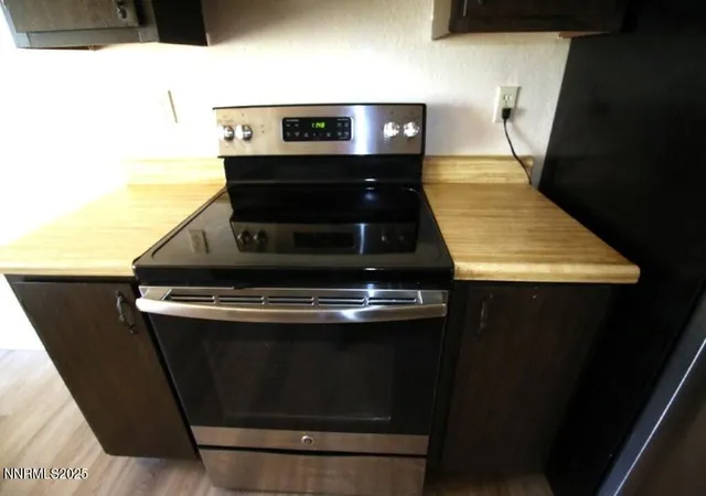Listing Photo 4 - Condo for sale in building located at 3935 Clear Acre Ln, Reno, NV 89512 - Unit #209