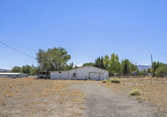 4th image of 865 Mesa Dr, Fernley, NV 89408 | MLS# 250054219