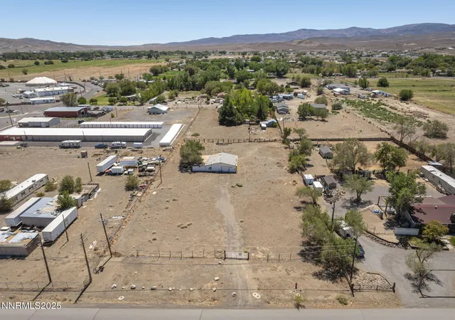 5th image of 865 Mesa Dr, Fernley, NV 89408 | MLS# 250054219