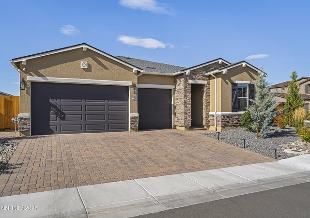 Photo 3 of Single family home for sale at 2226 Snoqualmie Dr, Sparks, NV 89436 | MLS# 250054515 | Listing updated on 2025-08-14
