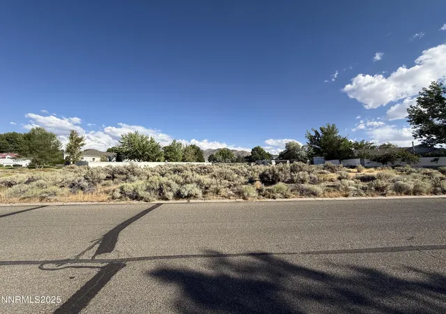 2nd image of 5890 Cross Creek Dr, Winnemucca, NV 89445 | MLS# 250054692