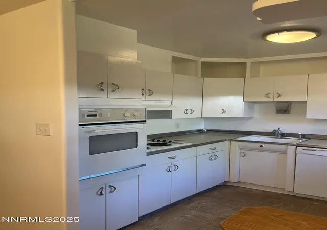 Homes for sale in Sparks, NV | 1945 4Th St #33, Sparks, NV 89431 | MLS# 250054771