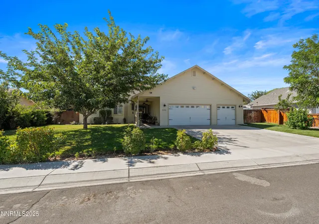 1st image of 595 Blue Jay Dr, Fernley, NV 89408 | MLS# 250055082