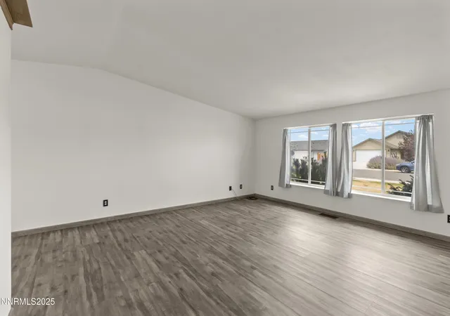 Photo 4 of Single family home for sale at 2215 Kadden Way, Dayton, NV 89403 | MLS# 250055079 | Listing updated on 2025-08-26