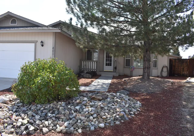 Photo 2 of Single family home for sale at 401 Valley View Ct, Dayton, NV 89403 | MLS# 250055216 | Listing updated on 2025-08-29
