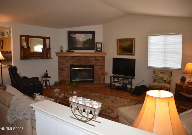 Photo 3 of Single family home for sale at 401 Valley View Ct, Dayton, NV 89403 | MLS# 250055216 | Listing updated on 2025-08-29