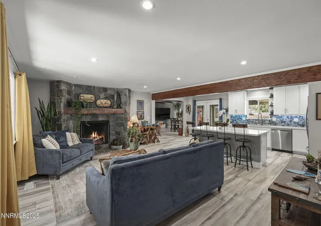 5th image of 811 Crain St, Carson City, NV 89703 | MLS# 250055352