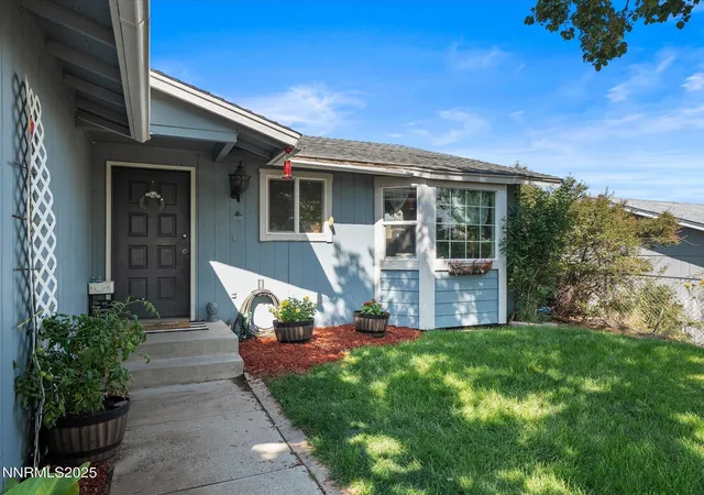 Photo 3 of Single family home for sale at 8517 Corrigan Way, Reno, NV 89506 | MLS# 250055573 | Listing updated on 2025-11-07