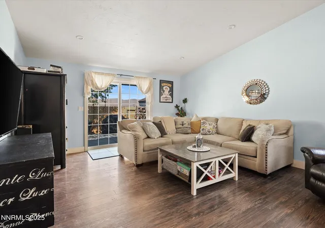 Photo 4 of Single family home for sale at 8517 Corrigan Way, Reno, NV 89506 | MLS# 250055573 | Listing updated on 2025-11-07