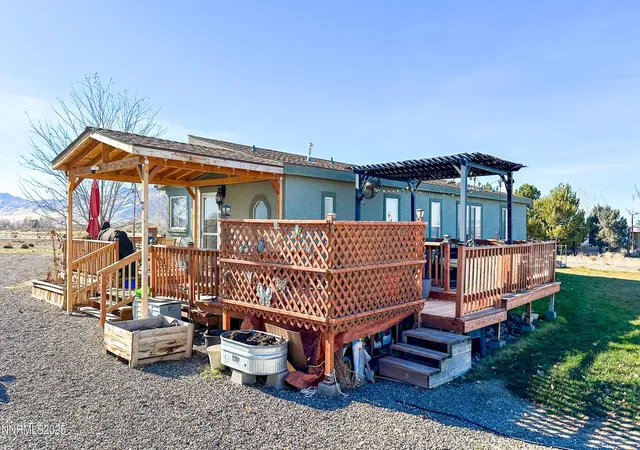 2nd image of 3565 E Commander Dr, Winnemucca, NV 89445 | MLS# 250055626