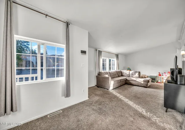Photo 4 of Manufactured home for sale at 5178 Denali Way, Reno, NV 89506 | MLS# 250055610 | Listing updated on 2025-09-27