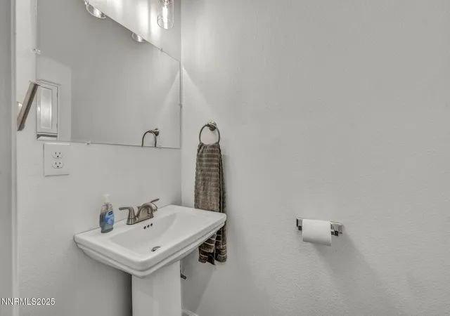 2nd image of 442 E 7th St, Reno, NV 89512