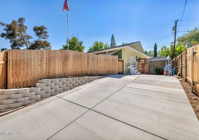 Photo 3 of Single family home for sale at 3260 Cashill Blvd, Reno, NV 89509 | MLS# 250056005 | Listing updated on 2025-09-29