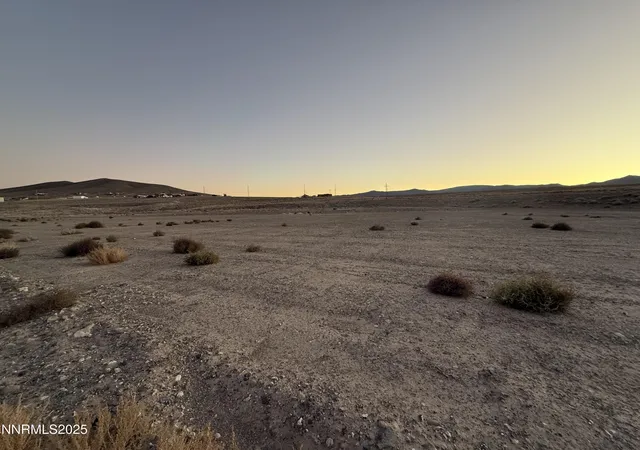 5th image of 750 Mull Ln, Fernley, NV 89408 | MLS# 250057264