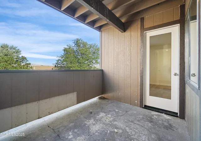 Homes for sale in Reno, NV | 2085 Highview Court, Reno, NV 89512 | Houzeo