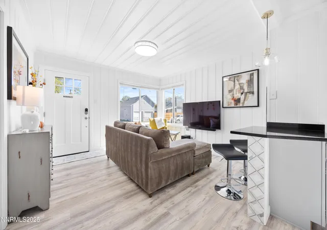 Photo 4 of Single family home for sale at 527 10th Street, Sparks, NV 89431 | MLS# 250057255 | Listing updated on 2025-11-04