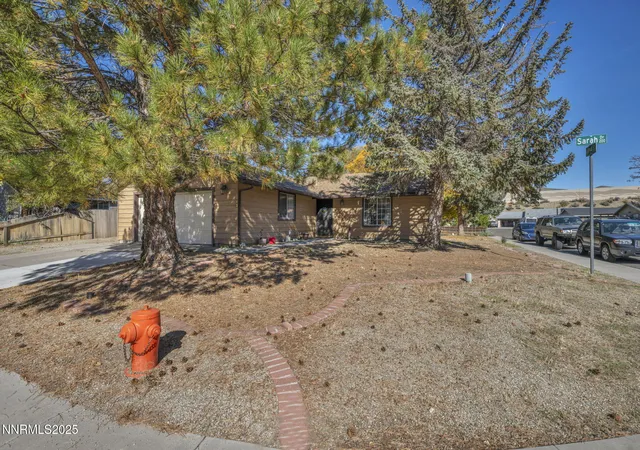 Photo 3 of Single family home for sale at 212 Sarah Dr, Carson City, NV 89706 | MLS# 250057487 | Listing updated on 2025-11-18
