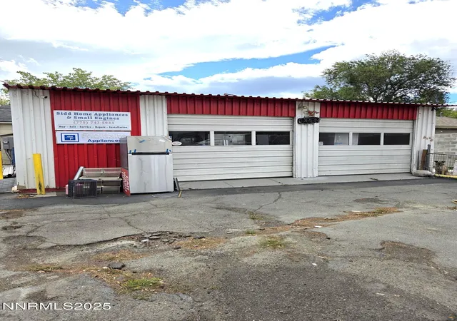 Photo 2 of Single family home for sale at 243 Claremont St, Reno, NV 89502 | MLS# 250057891 | Listing updated on 2025-11-06