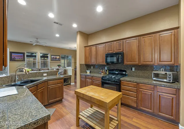 Photo 3 of Single family home for sale at 5011 Chevalier Dr, Sparks, NV 89436 | MLS# 250058452 | Listing updated on 2026-01-18