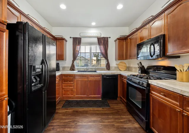 4th image of 10380 Rosemount Dr, Reno, NV 89521 | MLS# 260002405