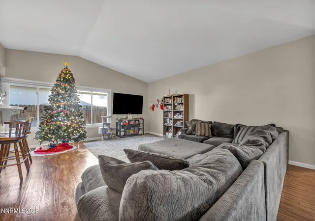 Photo 2 of Single family home for sale at 914 Glen Martin Dr, Sparks, NV 89434 | MLS# 250058855 | Listing updated on 2026-02-22