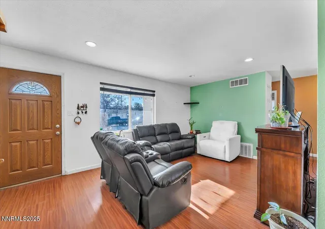 Photo 3 of Single family home for sale at 1250 Oxford Ave, Sparks, NV 89431 | MLS# 250059222 | Listing updated on 2026-09-20