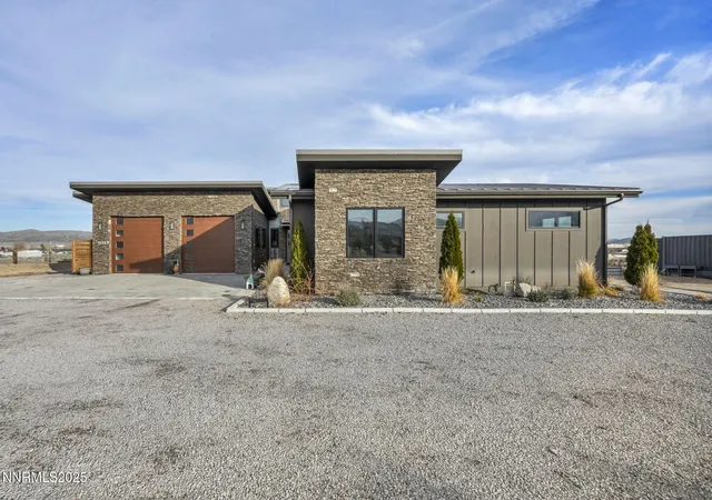 Photo 1 of Single family home for sale at 11150 Carlsbad Rd, Reno, NV 89508 | MLS# 260000008 | Listing updated on 2026-08-28