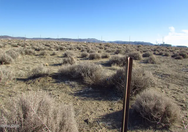 2nd image of 3810 Fort Churchill St, Silver Springs, NV 89429 | MLS# 250059375