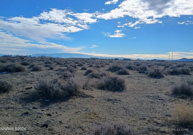3rd image of 3790 Fort Churchill St, Silver Springs, NV 89429 | MLS# 250059377