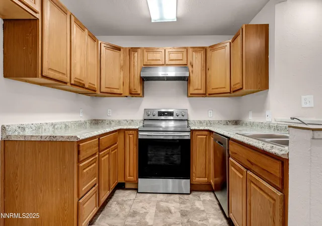 Homes for sale in Reno, NV | 2355 Tripp Dr #APT 7, Reno, NV 89512 | MLS# 260000425