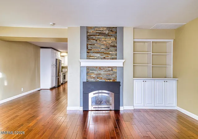 Listing Photo 5 - Condo for sale in building located at 1947 S Villa Wy, Reno, NV 89509