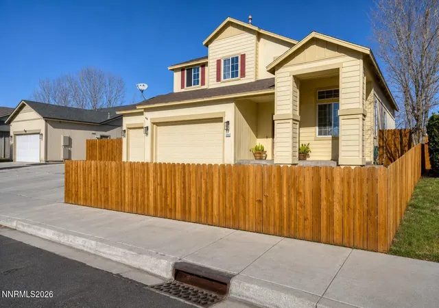 Photo 3 of Single family home for sale at 1962 W Rawles Dr, Fernley, NV 89408 | MLS# 260009099 | Listing updated on 2026-09-21