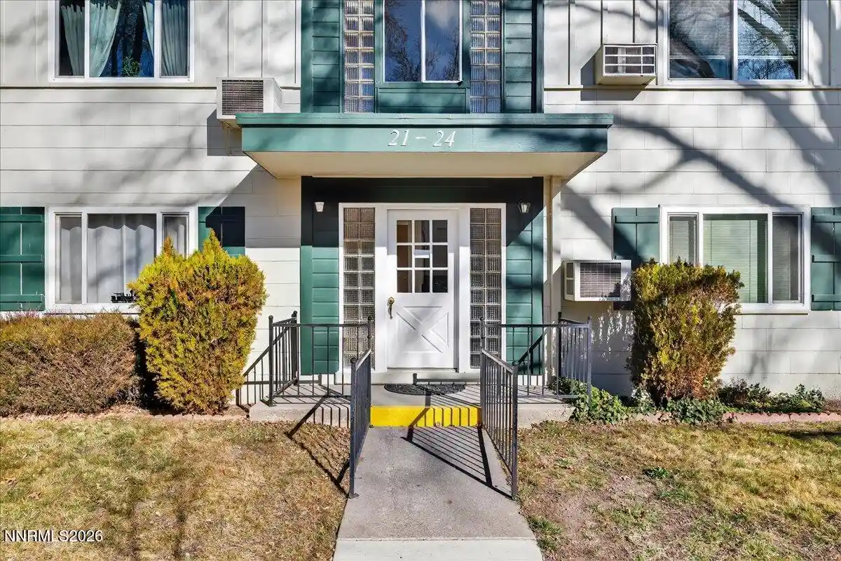 Listing Photo 2 - Condo for sale in 1945 4th St located at 1945 4th St, Sparks, NV 89431 - Unit #22