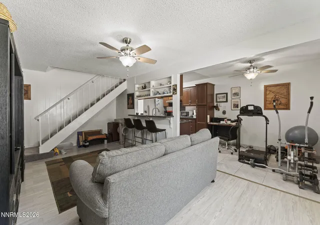 Homes for sale in Sparks, NV | 661 Oakwood Dr, Sparks, NV 89431