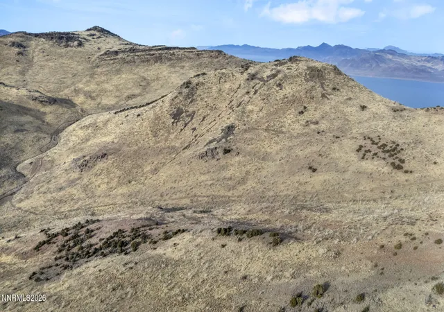 4th image of 405 Stallion Dr, Reno, NV 89510 | MLS# 260003258