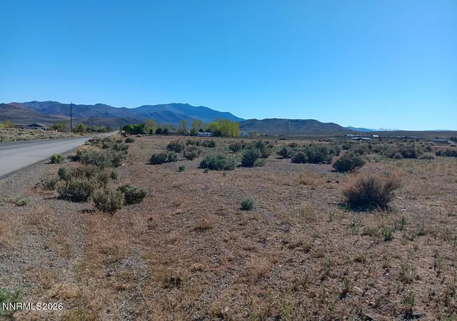 10th image of Apn# 015 324 33, Stagecoach, NV 89429 | MLS# 260003935